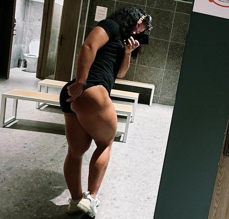 quadsqueeen セックス女優 写真