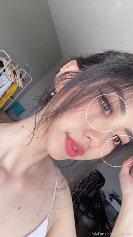 Vyxphan ポルノスター ホット 写真