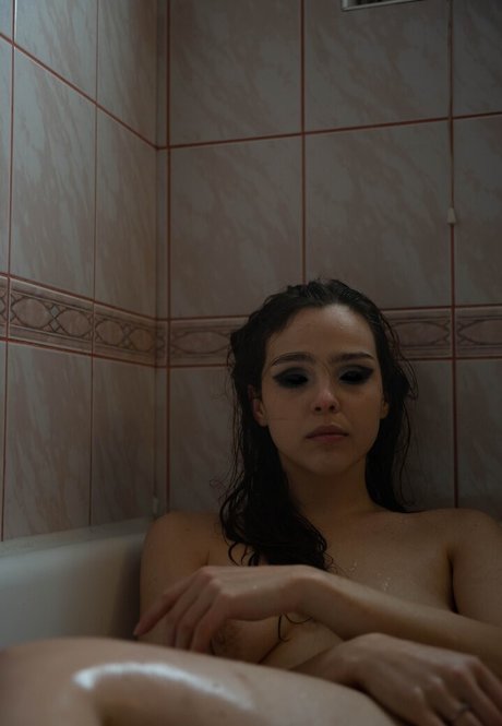 Kamochi ASMR エロティック女優 写真