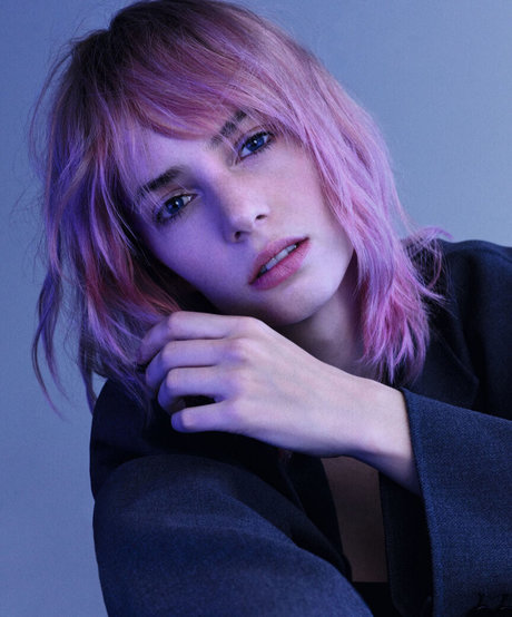 Maya Hawke ポルノスター ギャラリー