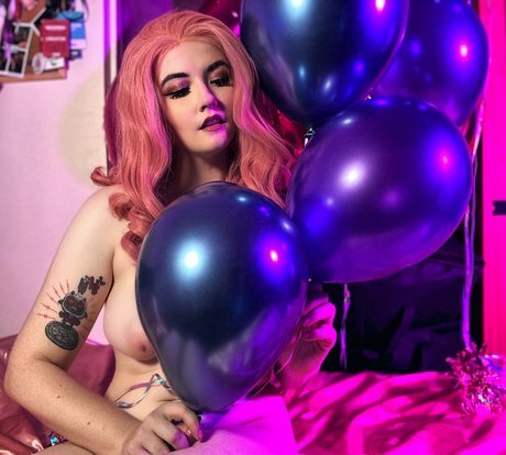 デカ尻ジーンズ OnlyFans 美しいヌード 写真