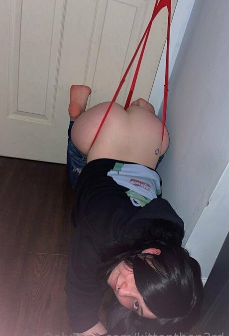 kittenthen3rd セックスポルノスター 写真