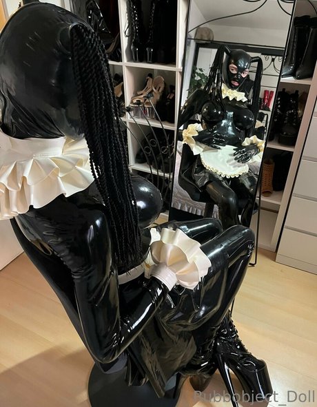 rubbobject doll top profile image