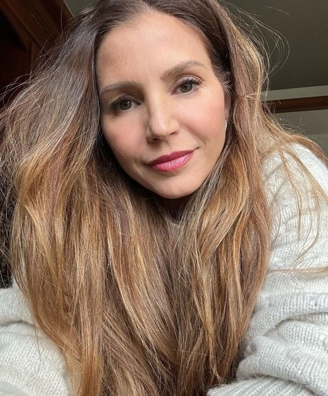 Charisma Carpenter ポルノスター ホット アーカイブ