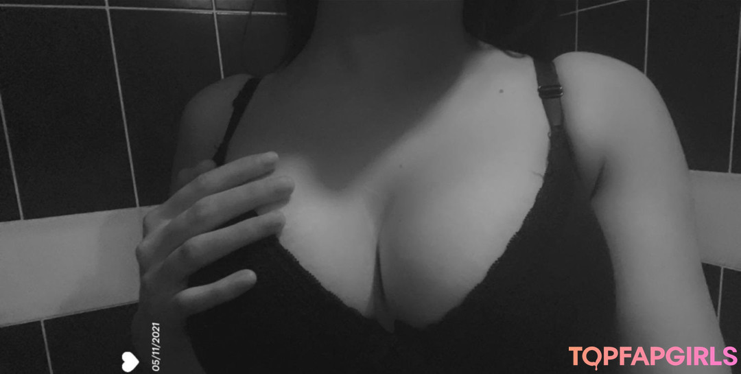 Sorenza 裸モデル 写真