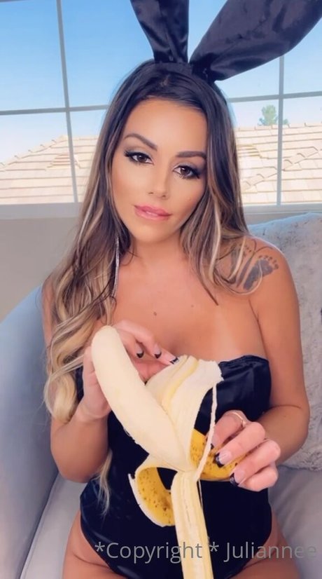 Juli annee かわいいモデル 画像