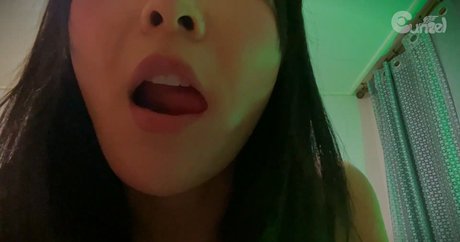 巨尻熟女オンリーファンズ 無料セクシー 写真
