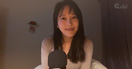 おっぱいを吸うOnlyFans 無料裸 写真