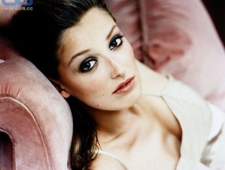 Alexandra Maria Lara ホットスター 写真