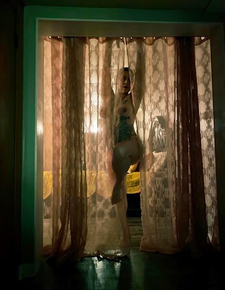 タイのティーンオンリーファン xxx 写真