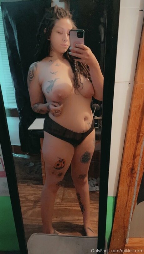 mikkistorm セクシーモデル 画像