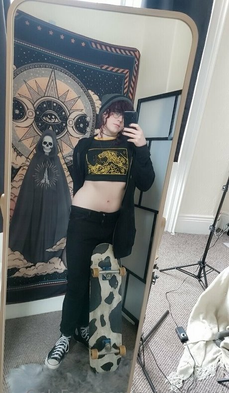 cult of nuni ポルノモデル 写真