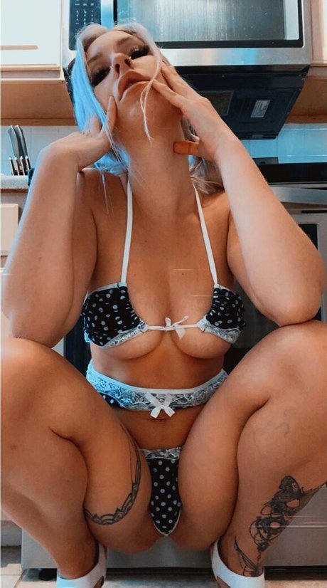 rhiannonxo1 エロティックモデル 写真