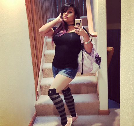 Aphmau ポルノスター 写真