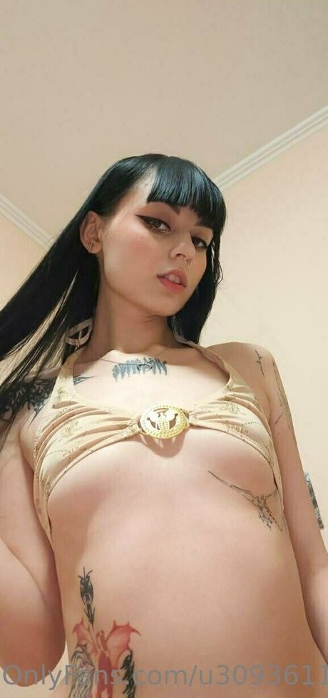 naomi bright 裸のポルノスター 写真
