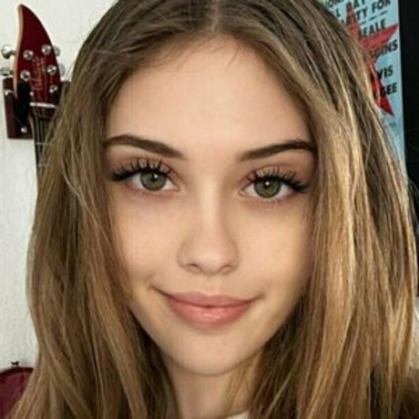 mileymontana1 エロティックなモデル ギャラリー