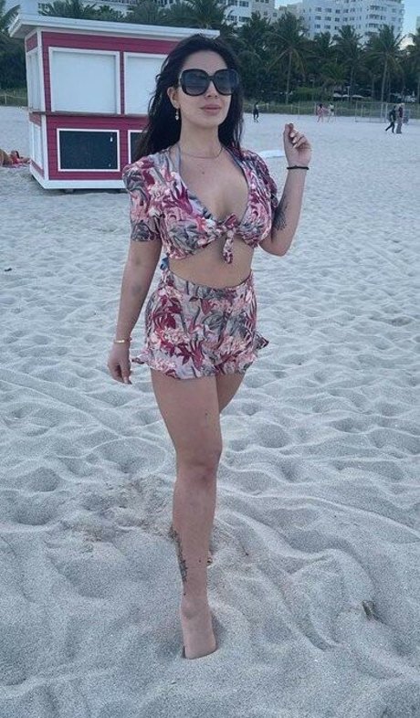 Silvia Iorio ヌードモデル 画像