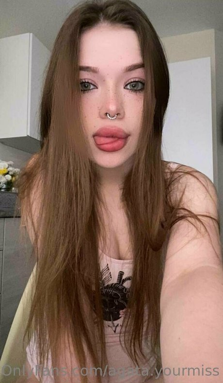 agata yourmiss トップモデル ギャラリー