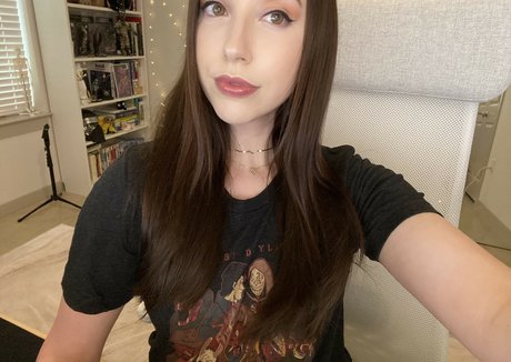 JackieMButler かわいいスター 写真