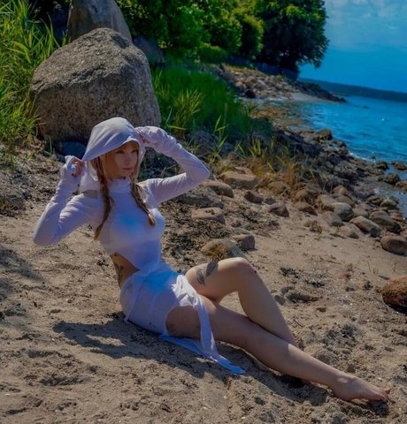 Yakisa uwu アートモデル 写真