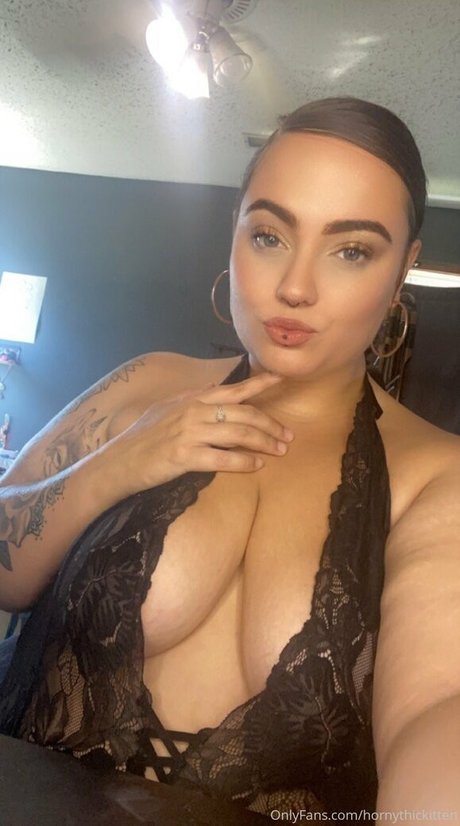 hornythickitten profile image