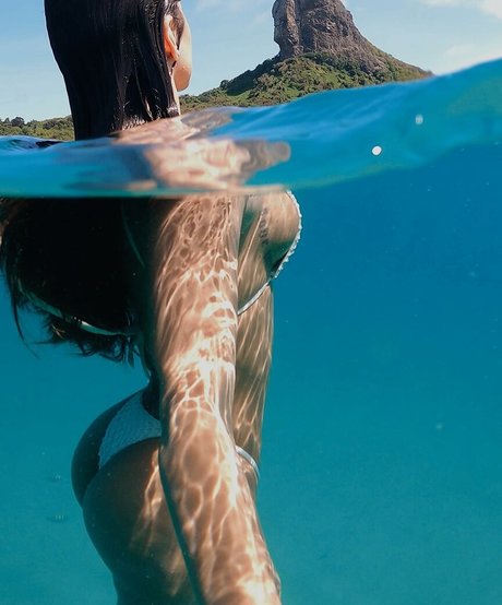 Yris Araujo ホットなモデル 写真