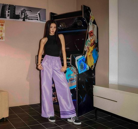 Jisoo ポルノスター 裸 ギャラリー