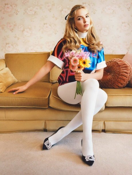 Jodie Comer エロティックモデル ギャラリー