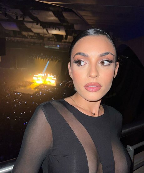 Anabel Hernandez ホットモデル 写真