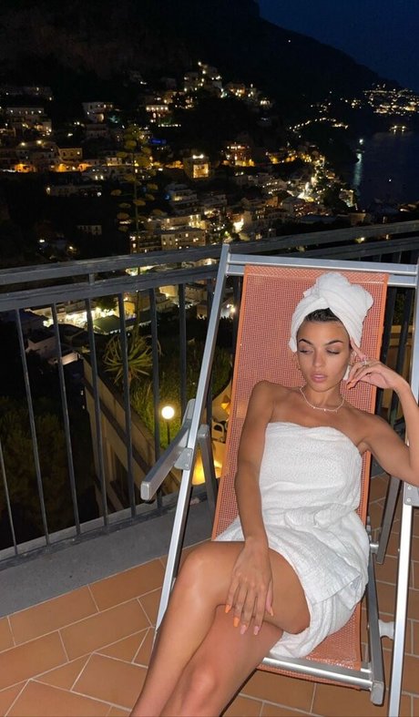 Anabel Hernandez 限定モデル 写真