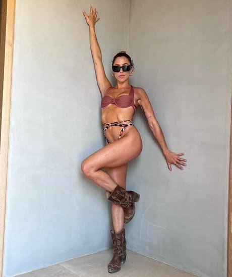 セクシーな足 オンリーファンズ ホット 写真