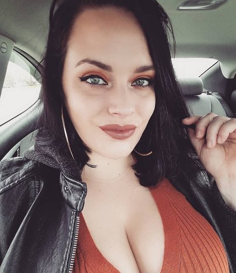 Kinsey Osborn 無料女優 画像