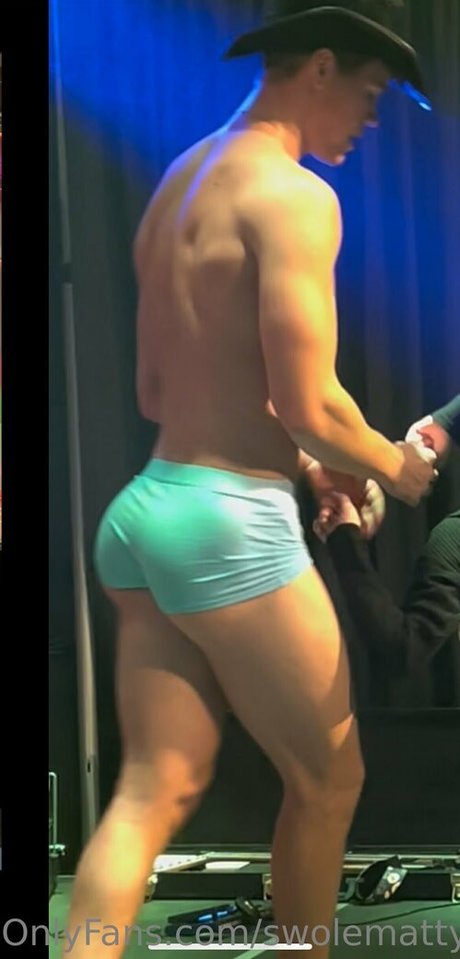 swolemattyy ポルノスター 高品質 写真
