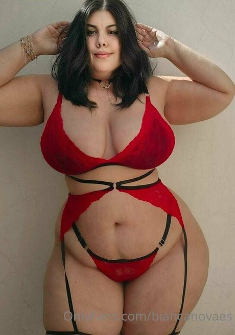 Bianca Novaes エロティック女優 画像