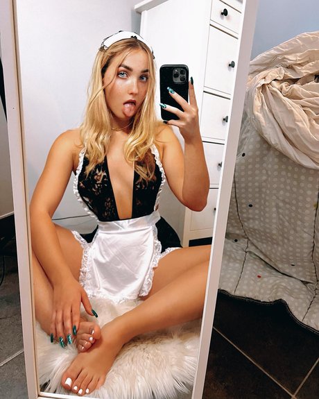 Chloe Chevalier HDモデル 画像