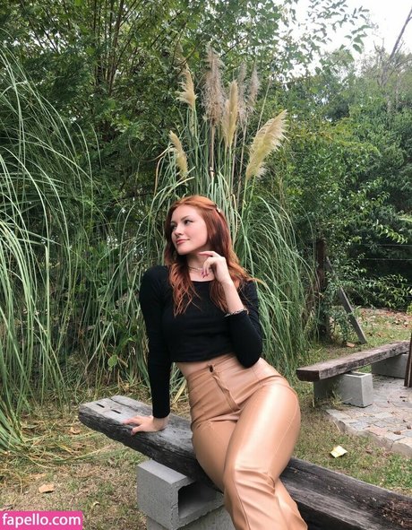 Mari Posa エロティック女優 写真