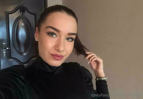 aubrey frost かわいいポルノスター 写真