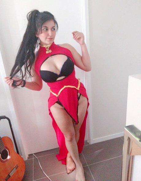 Jajutsu スター ヌード 写真
