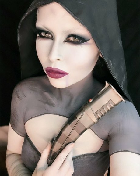 Pinksaltmoon 無料モデル 写真