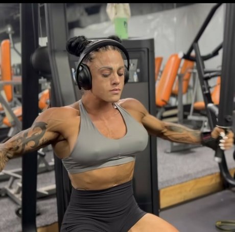 bree physique ifbbpro ヌードのポルノスター ギャラリー