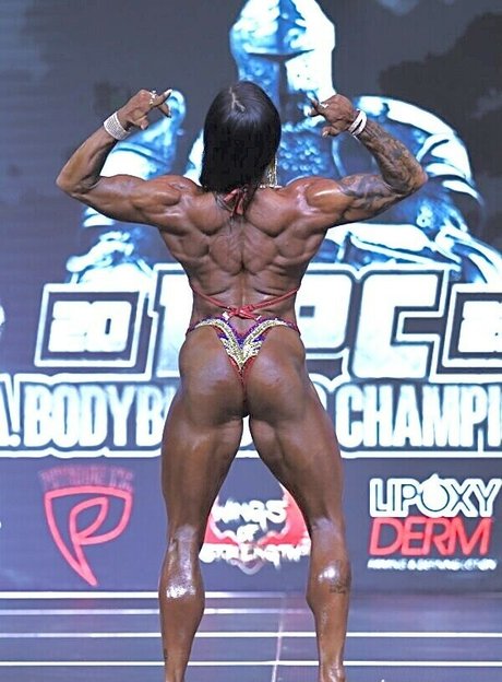 bree physique ifbbpro ポルノスター ヌード 画像