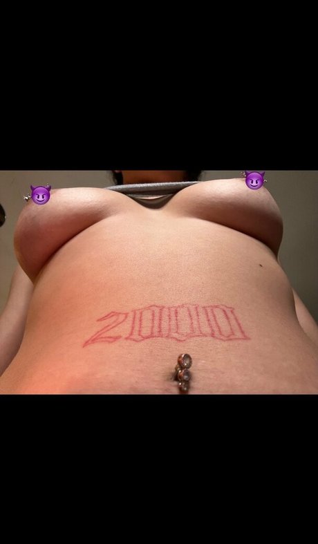 aaliyahfuckingcruz アダルトモデル 画像