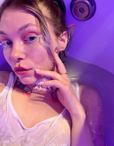 女性のオナニーオンリーファンズ 美しいxxx 画像