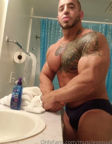 musclesexual ポルノスター 裸 写真