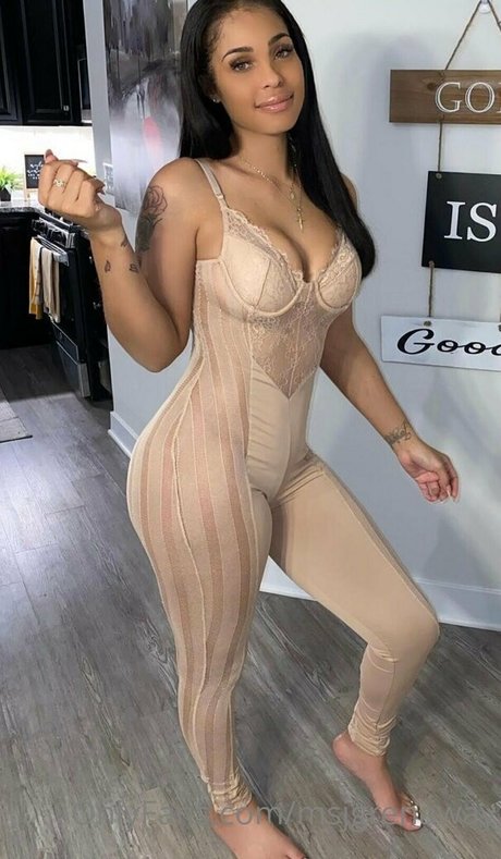 Jasmine Grenaway ポルノスター 独占 写真