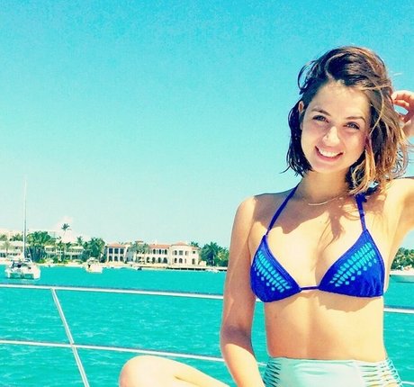 Ana De Armas xxxポルノスター 写真