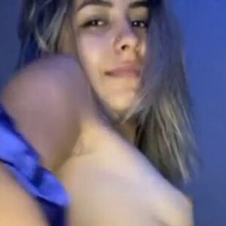 Larissa Escobar ヌードスター 写真