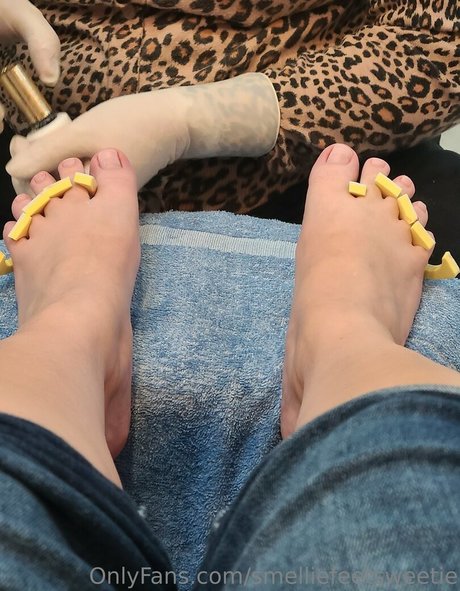 smelliefeetsweetie アダルトモデル 写真