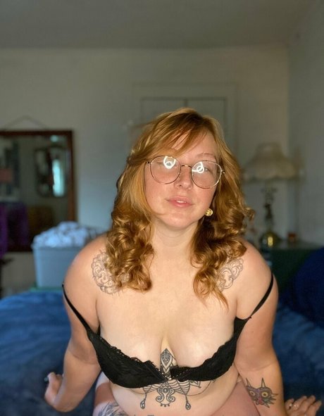 おっぱいを吸うOnlyFans ホットセックス 写真