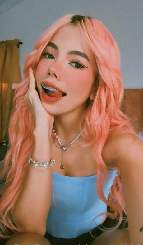 小さなお尻のOnlyFans ベスト 画像